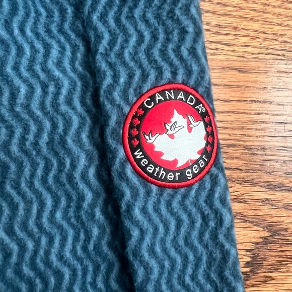 Canada Weather Gear Men’s Zig Zag Trail Blizzard Fleece Pullover - Large - Picture 7 of 9